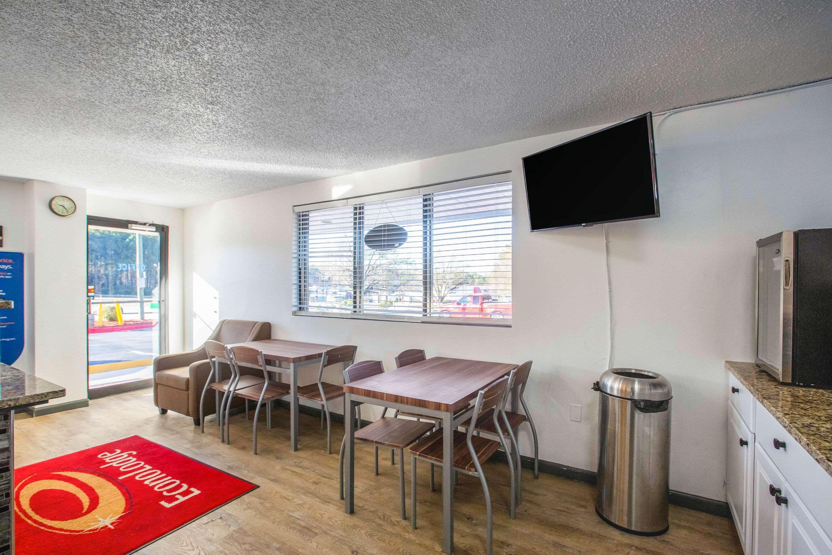 Econo Lodge Литония Экстерьер фото